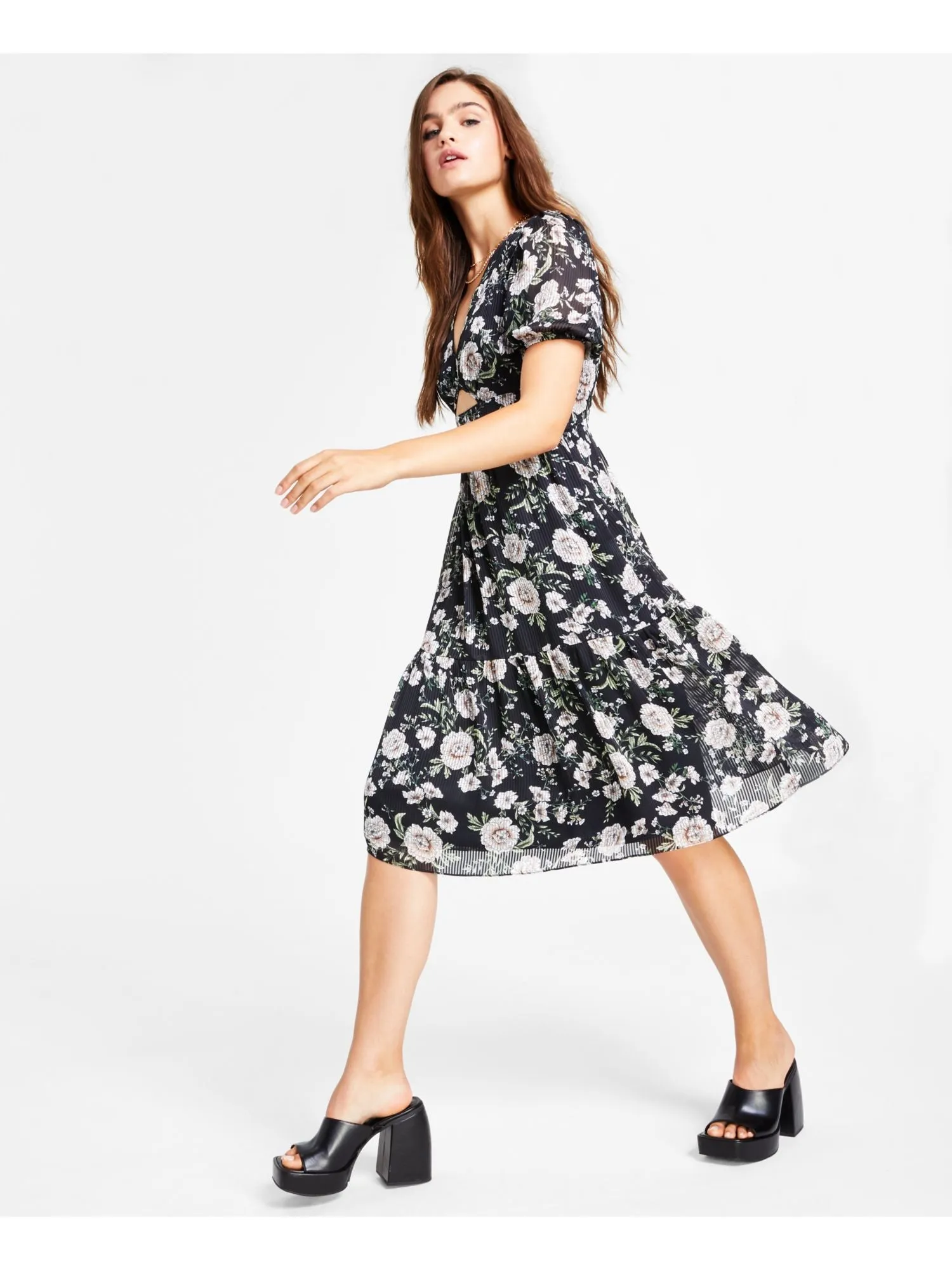 BAR III DRESSES Womens Cut Out Floral Short Sleeve V Neck Below The Knee A-Line Dress