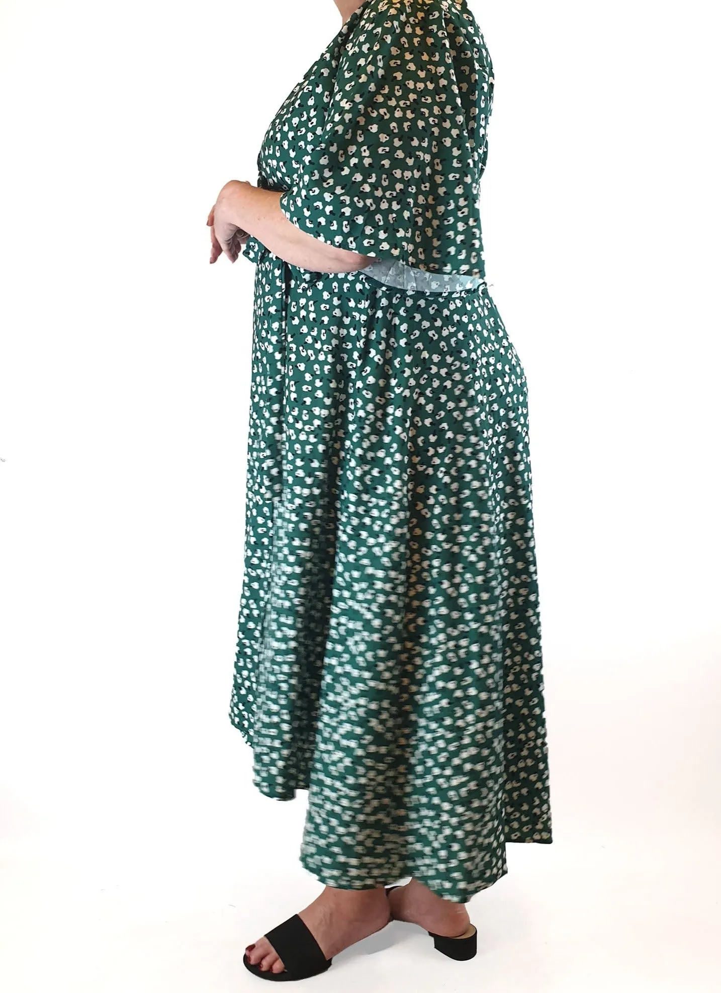 Lorraine green print wrap dress size 18