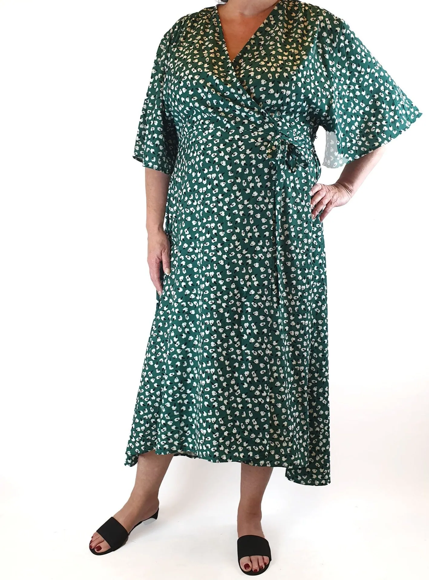 Lorraine green print wrap dress size 18