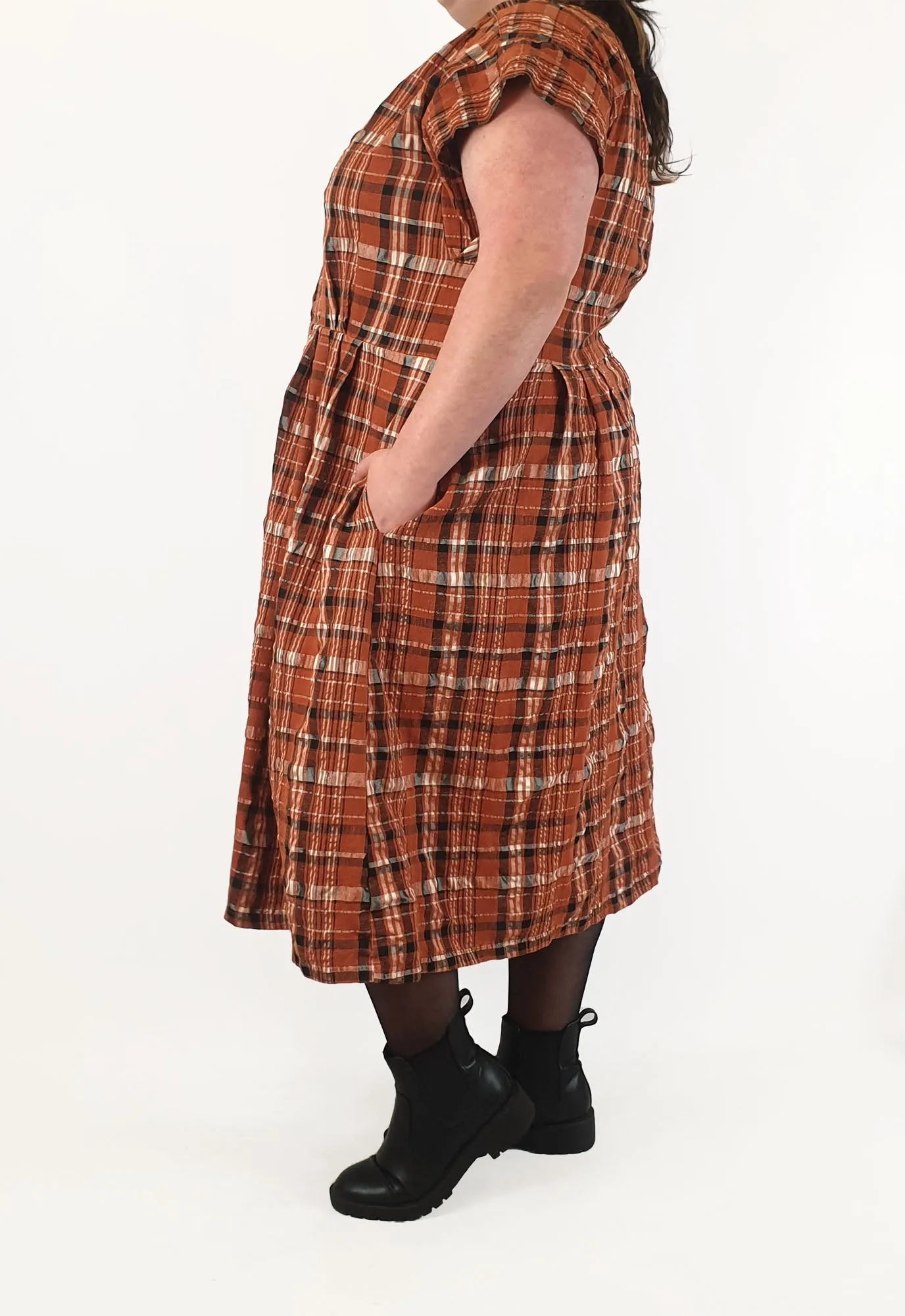 Made590 dinah brown plaid cotton dress size 4X