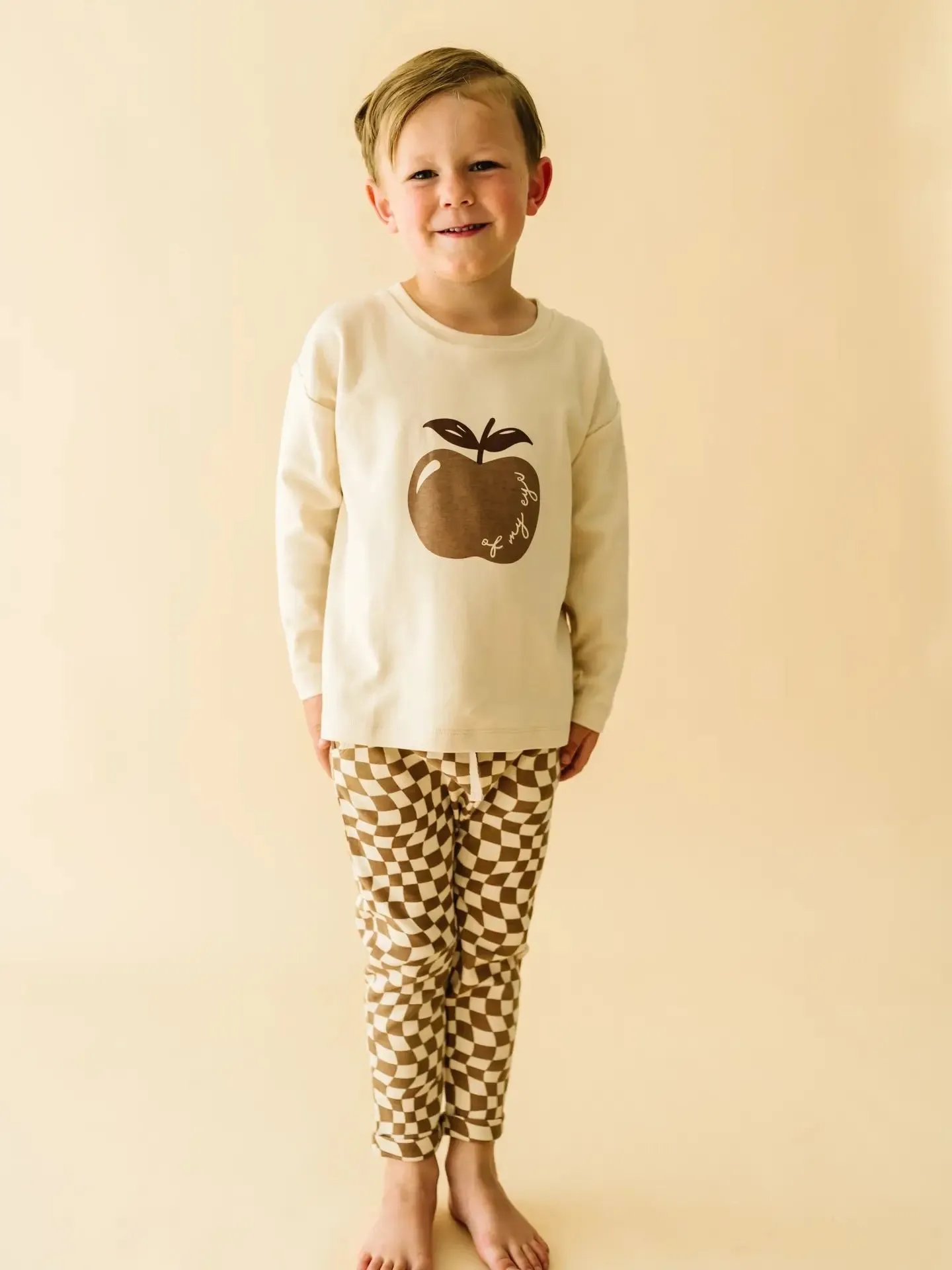 MakeMake Organics - Organic Longsleeve Tee   Pants Set in Apple Check