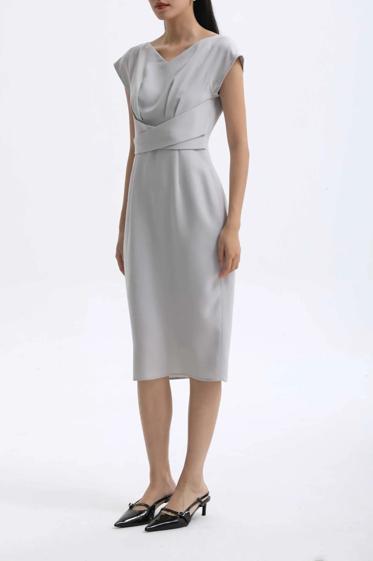 V-NECKLINE DRESS IN GREY