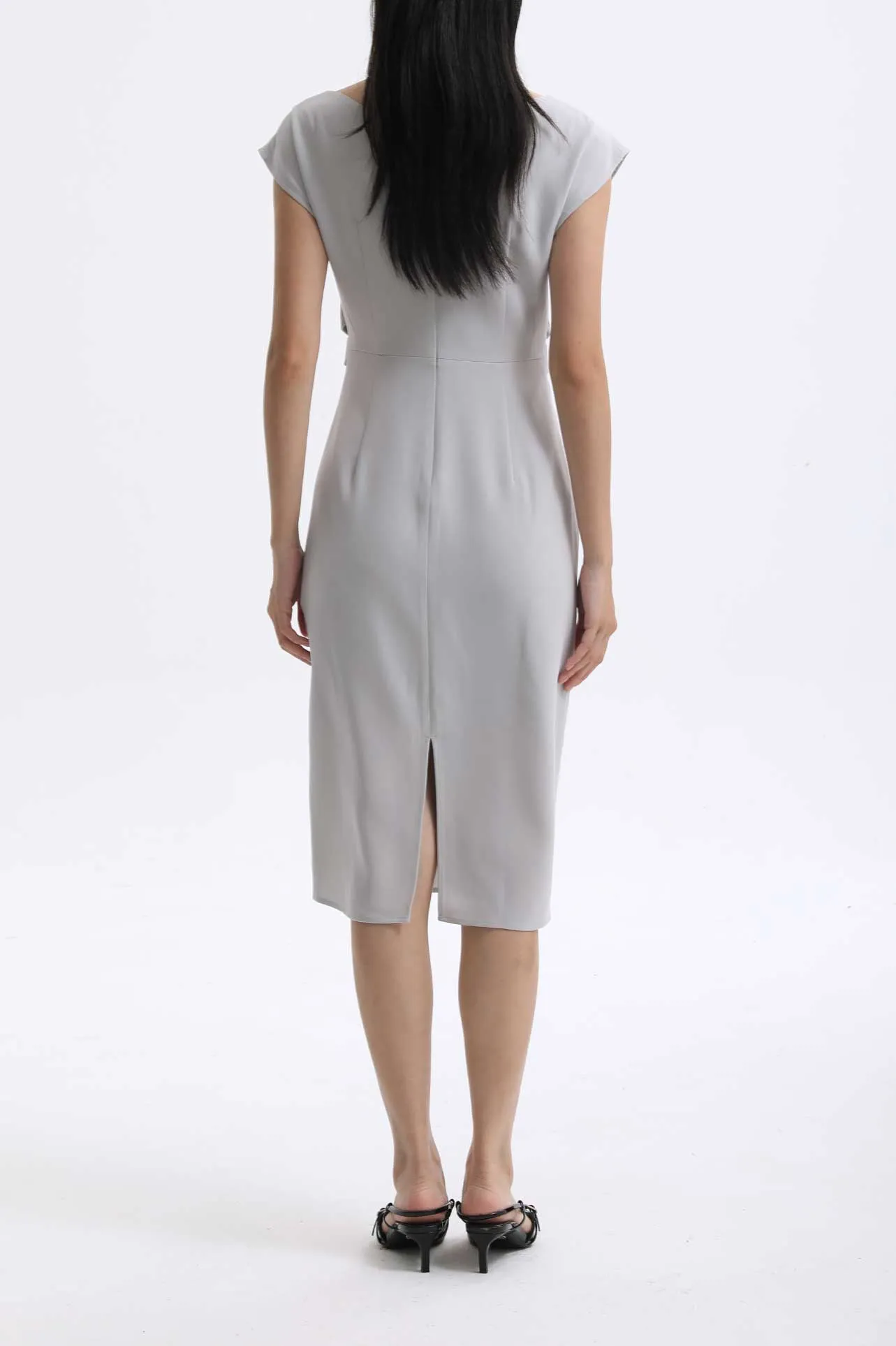 V-NECKLINE DRESS IN GREY