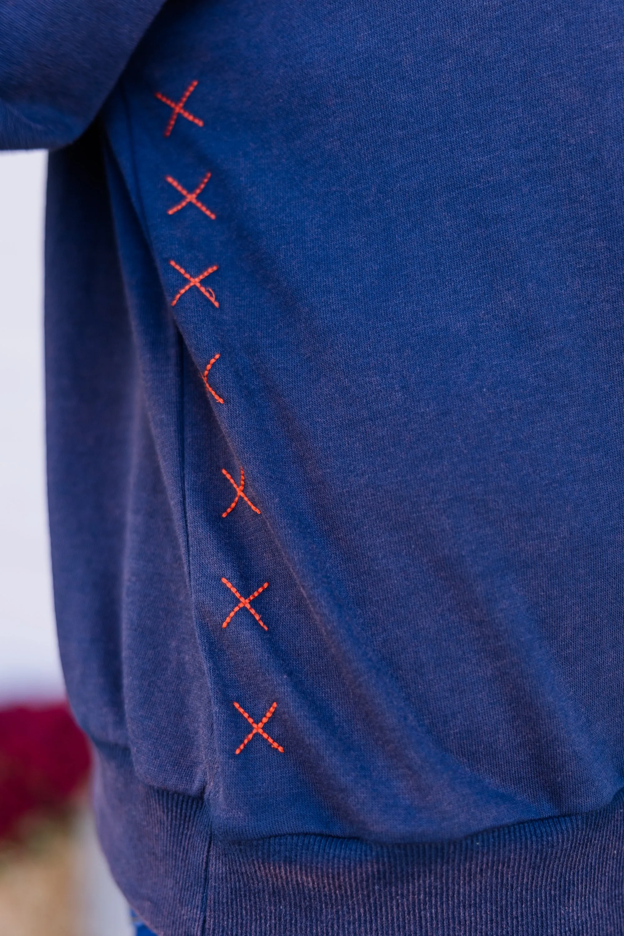 Victory Vibes Sweatshirt, Washed Navy